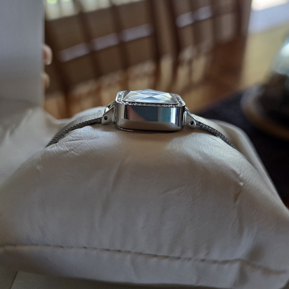 New original box Tycoon Swiss movement Swarovski crystal detail watch. - Picture 7 of 7